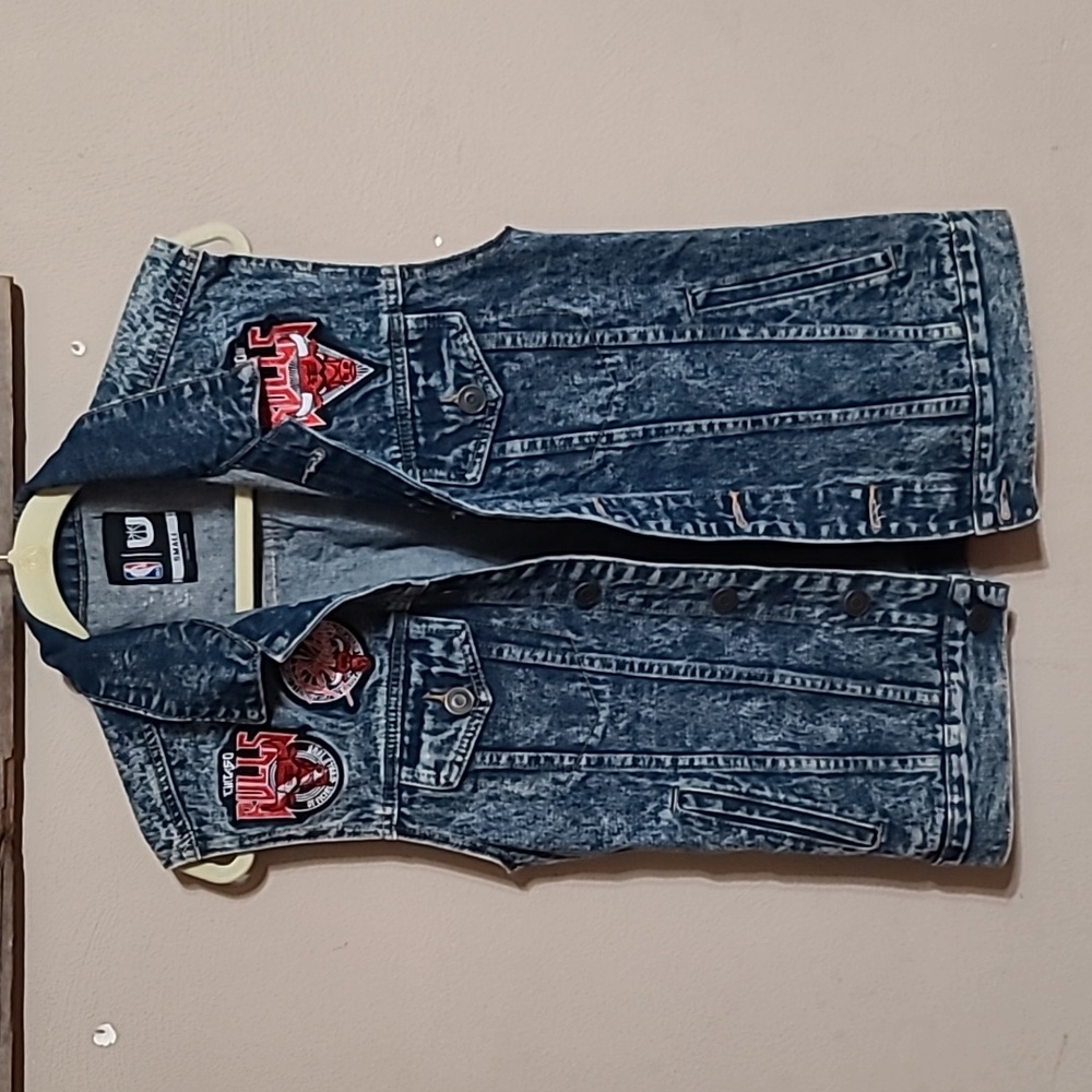 Chicago Bulls NBA denim vest with patches and painted back